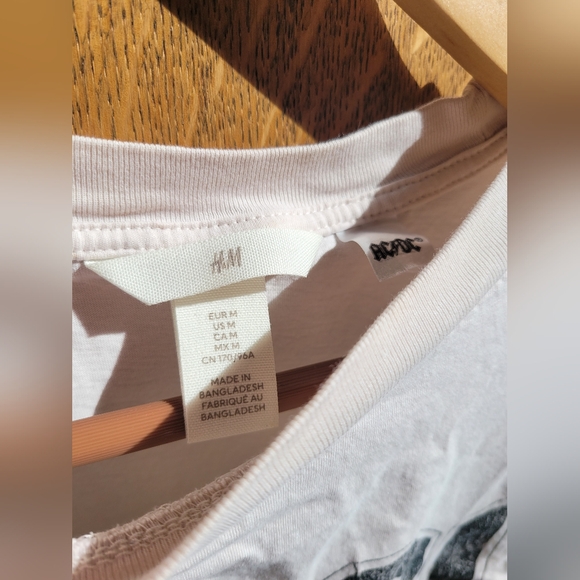 H&M AC/DC band tee - Picture 2 of 4